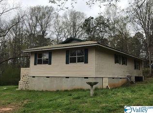 170 Rose Ln, Weaver, AL 36277