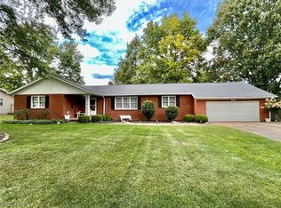 923 Andrews Rd, Medina, OH 44256