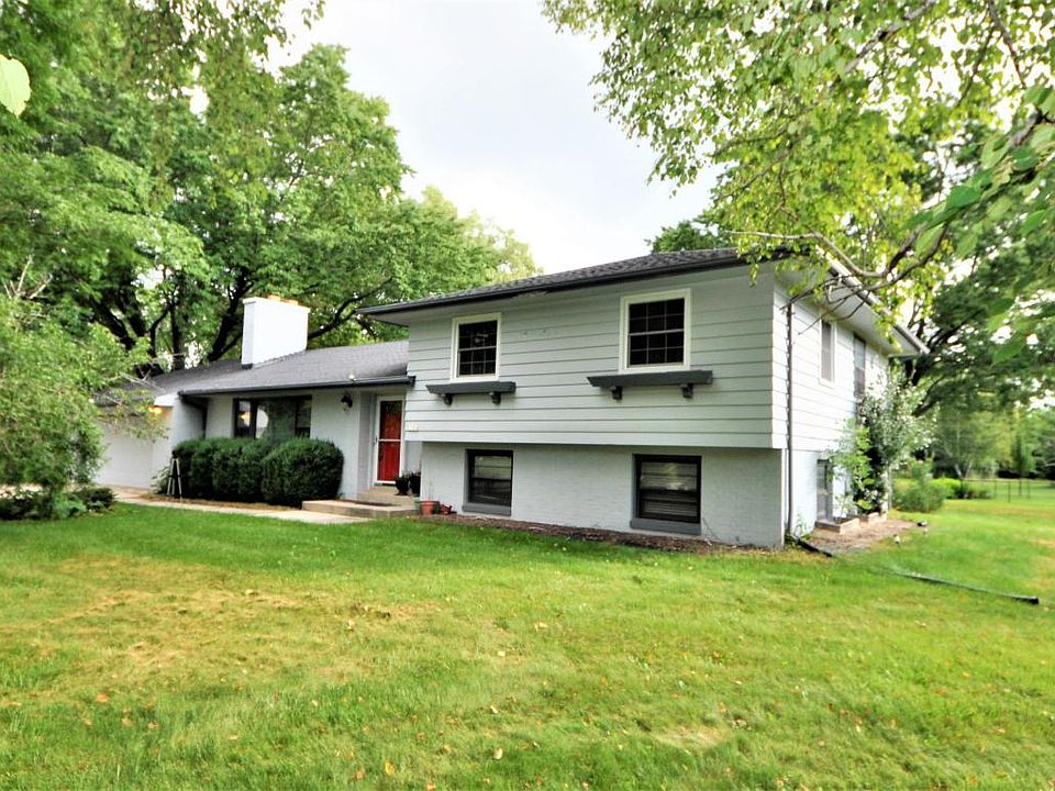 1st image of 11304 N Glenbrook Ln
