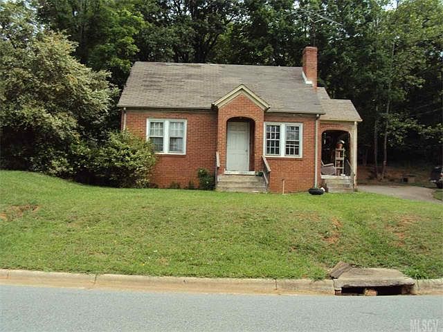 1st image of 722 7th Ave SE