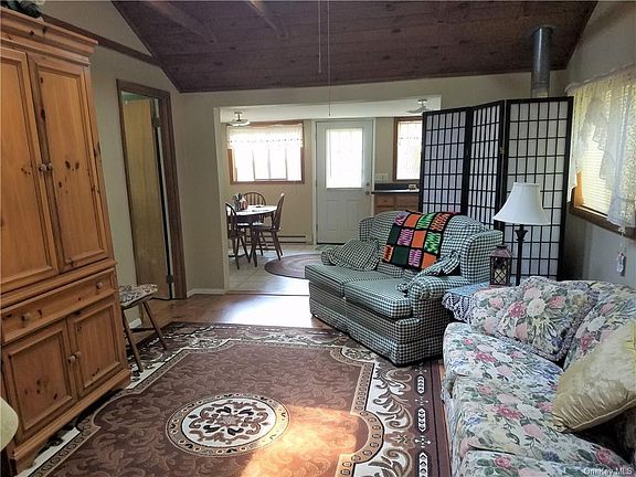 3rd image of 22 Walnut St #103