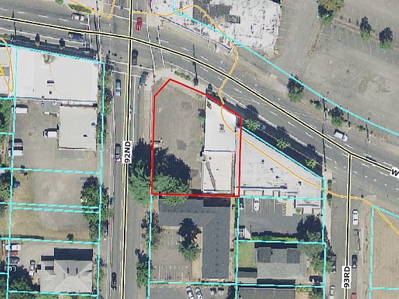 5th image of 9222 SE Woodstock Blvd
