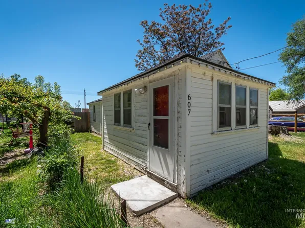 607 E Main St, Parma, ID 83660