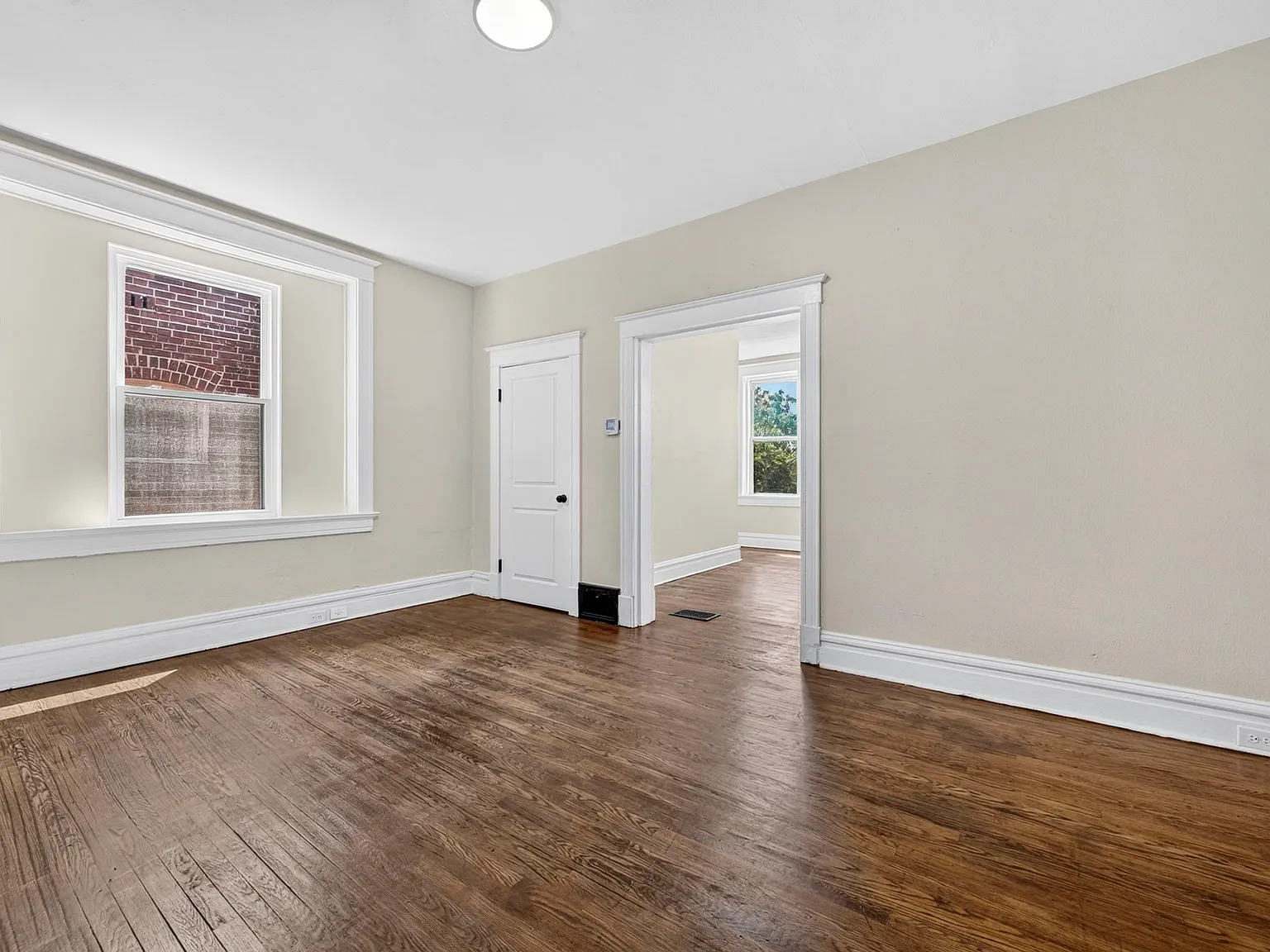 2 bed, 1824 sqft, $1,884 — Photo 3