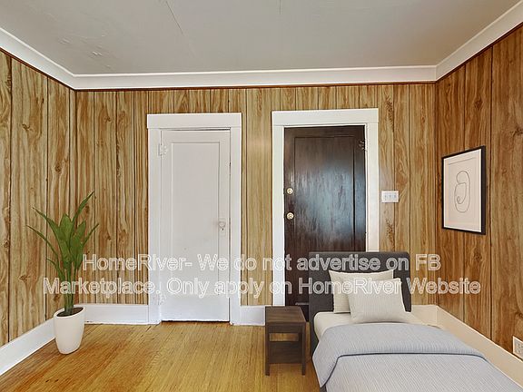 4th image of 1118 E Illinois Ave #B