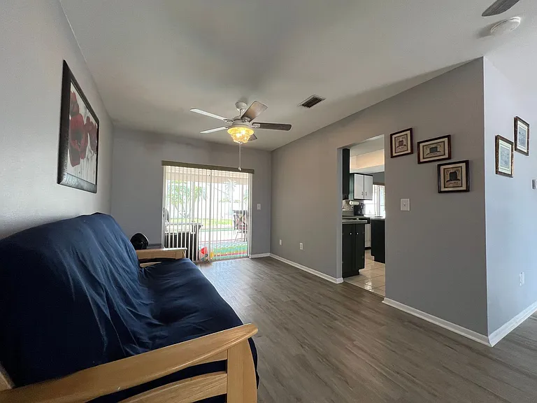 2421 Ivanhoe St — Photo 8