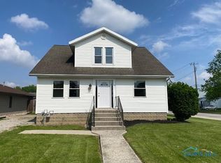 631 S Allen St, Bryan, OH 43506