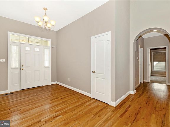 3rd image of 2654 Brook Valley Rd