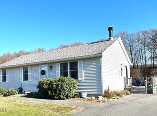 20 Riverview Dr, Northfield, MA 01360