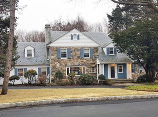 20 Maple Dr, Randolph, NJ 07869