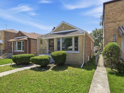 555 E 105th St, Chicago, IL, 60628