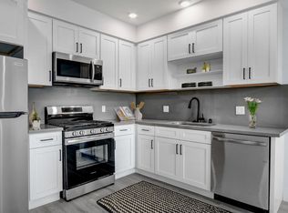 Vanowen48, North Hollywood, CA 91605