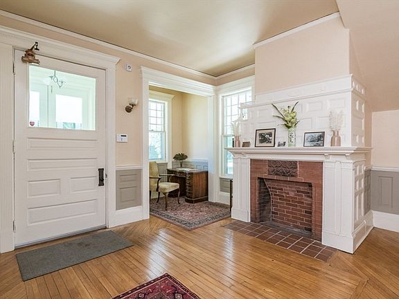 4th image of 10 N Main St #5E
