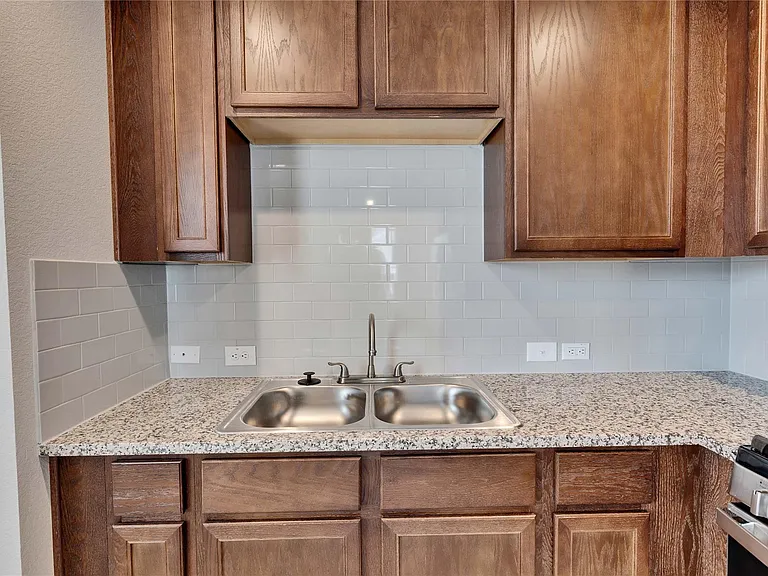 371 Ferrule Dr #B — Photo 10