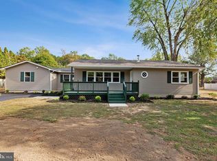 18 Sycamore Rd, Pennsville, NJ 08070