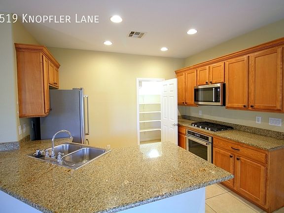 4th image of 9519 Knopfler Ln