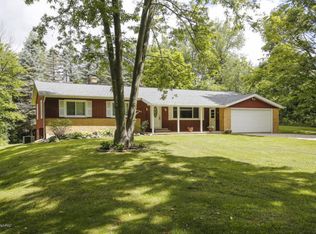 2588 W F Ave, Kalamazoo, MI 49009