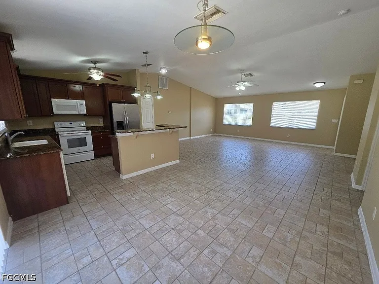 348 Rancho Ave — Photo 5