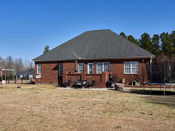 3rd image of 3425 Shadow Creek Dr