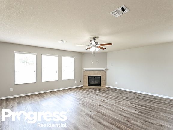 4th image of 23503 Legacy Oak St