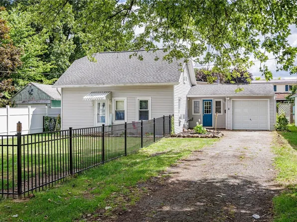 217 Duffern Dr, Rochester, NY 14616