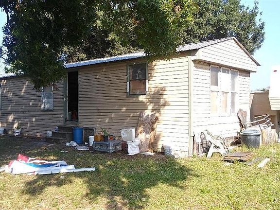 2nd image of 580 Fleetwood St