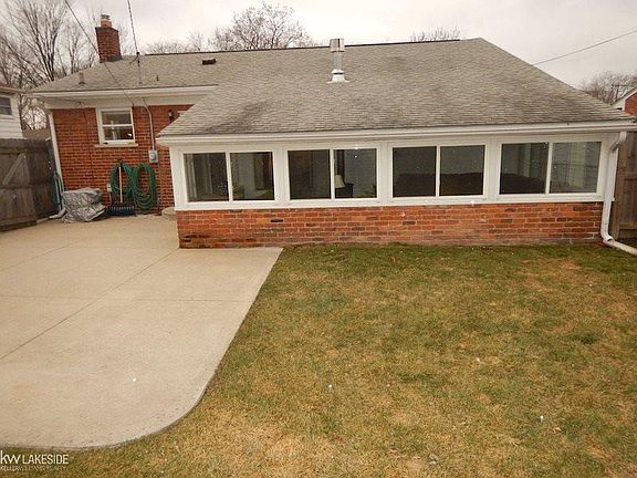 2nd image of 23908 Joanne Ave