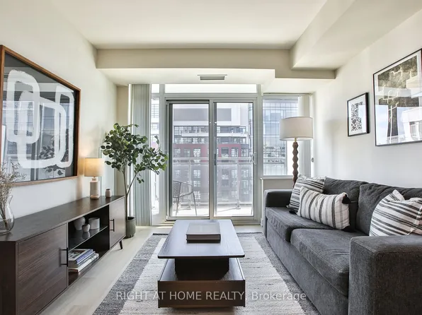 525 Adelaide St W #1623, Toronto, ON M5V 0N7