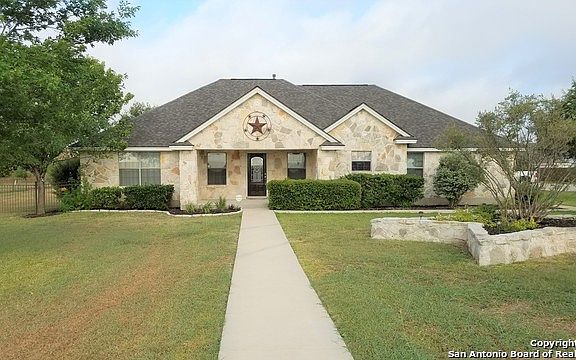 2nd image of 220 County Road 4712