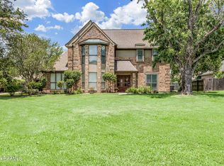 206 Country Club Dr, Lafayette, LA 70501
