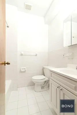 Rented by Bond New York | media 24