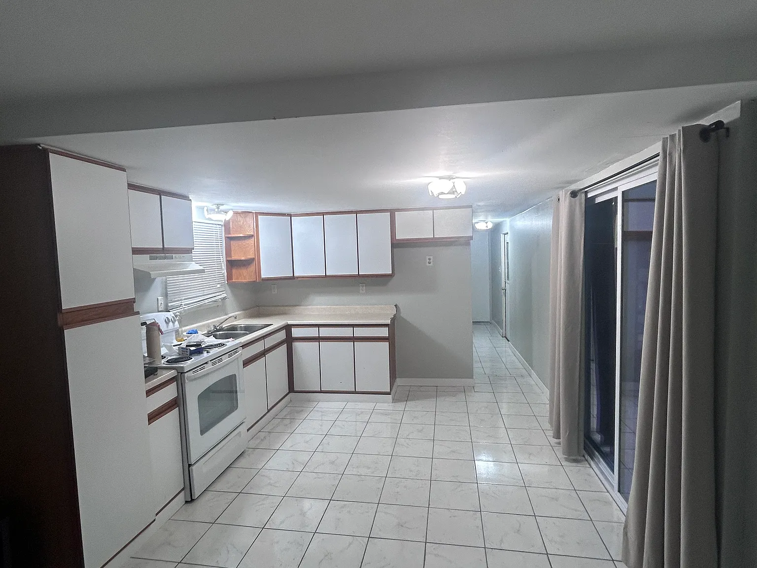 2 bed, 1.5 bath, 980 sqft, $1,800 — Photo 4