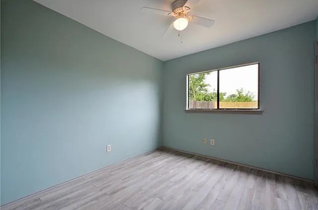 12921 Covington Trl — Photo 18
