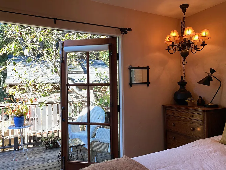 1328 W Valerio St — Photo 10