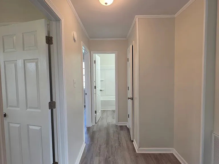 2266 Onslow Dr — Photo 8