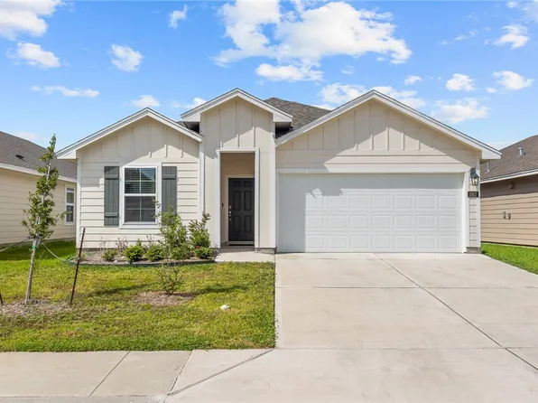 1917 Whirlaway Dr, Corpus Christi, TX 78417