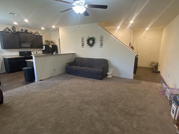 3rd image of 1624 Amy Dr
