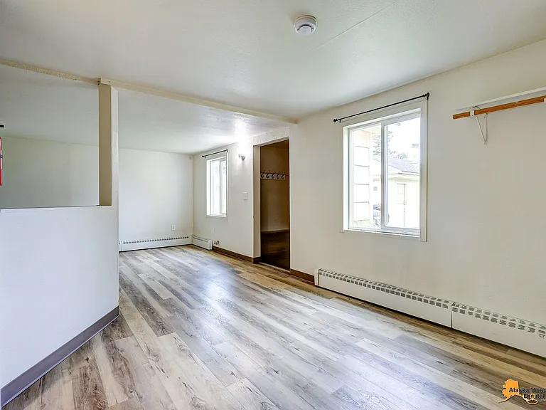 601 N Klevin St — Photo 35