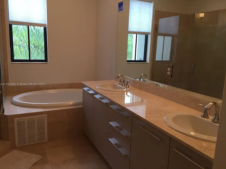 5189 NW 85th Ave #5189 — Photo 17