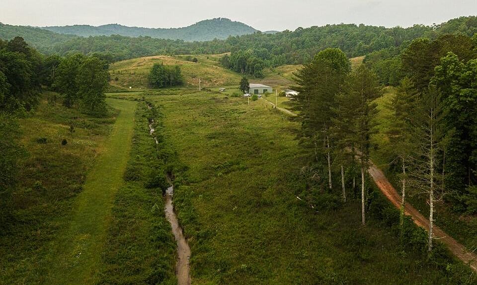1st image of 554 Rocky Ford Rd