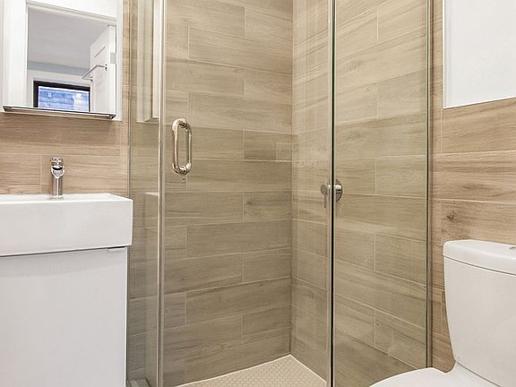 5th image of 345 E 92nd St #4AA