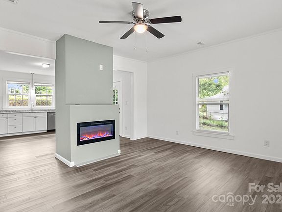 2nd image of 808 Grace St