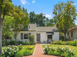 2336 E Woodlyn Rd, Pasadena, CA 91104