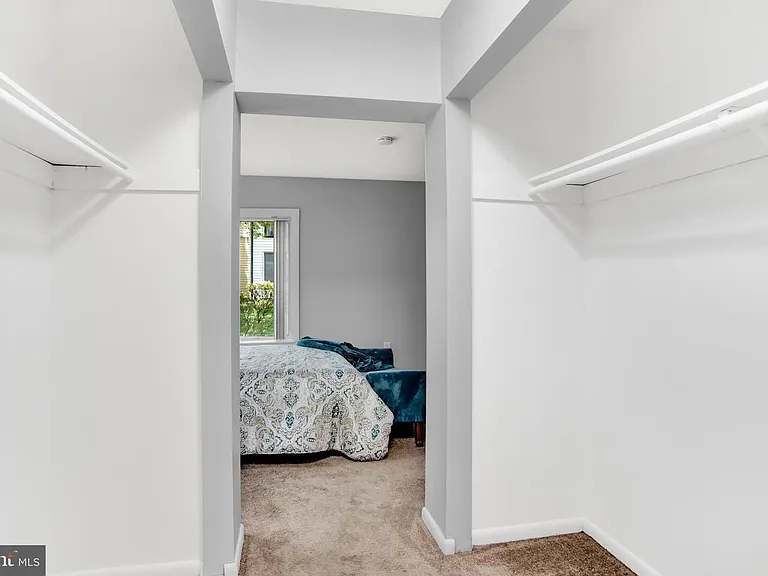 Entrance to primary bedroom.