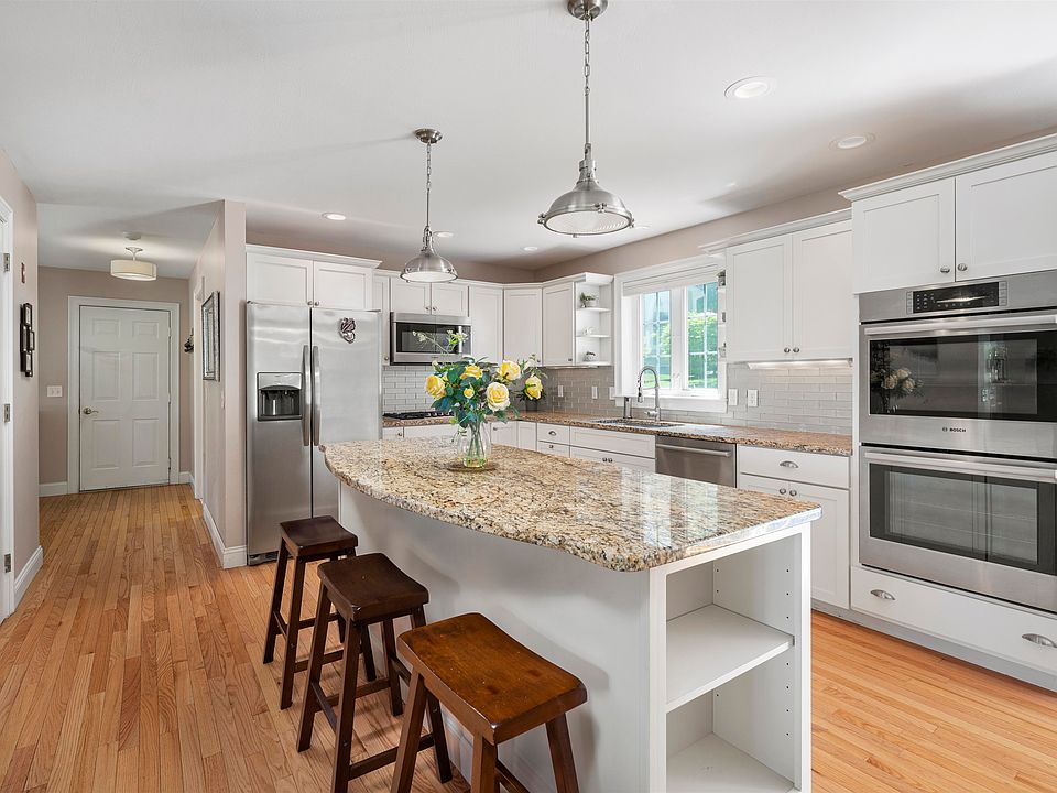 77 Deerfield Turn Laconia NH Zillow