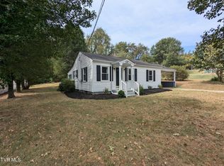 124 Old Watson Rd, Johnson City, TN 37604