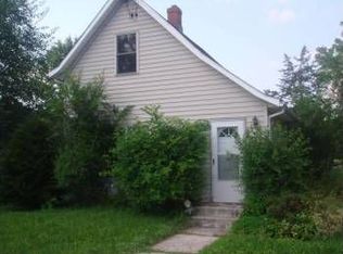 26 W Madison Ave, Milton, WI 53563