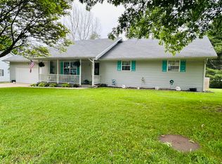 404 Honeysuckle Ln, Monett, MO 65708