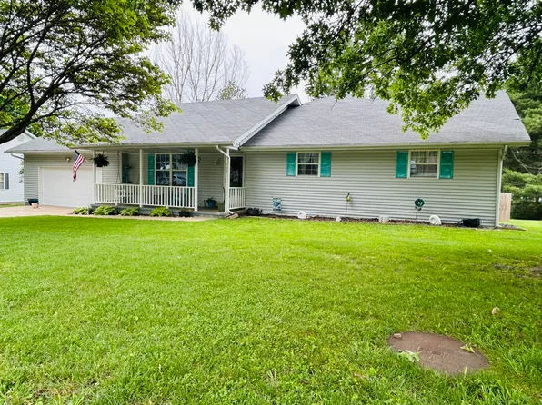 404 Honeysuckle Lane, Monett, MO 65708
