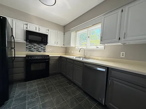 3426 Londonderry Ct #STONEHENGE15-10 Photo 1